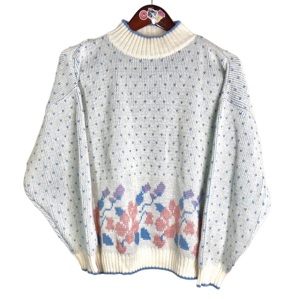 Vintage pastel cottagecore grandma knit jumper Romanian sweater hearts flowers